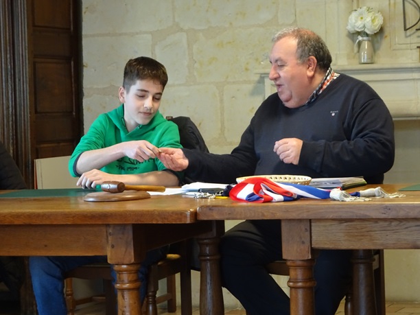 Gabin Maire Junior recoit la medaille